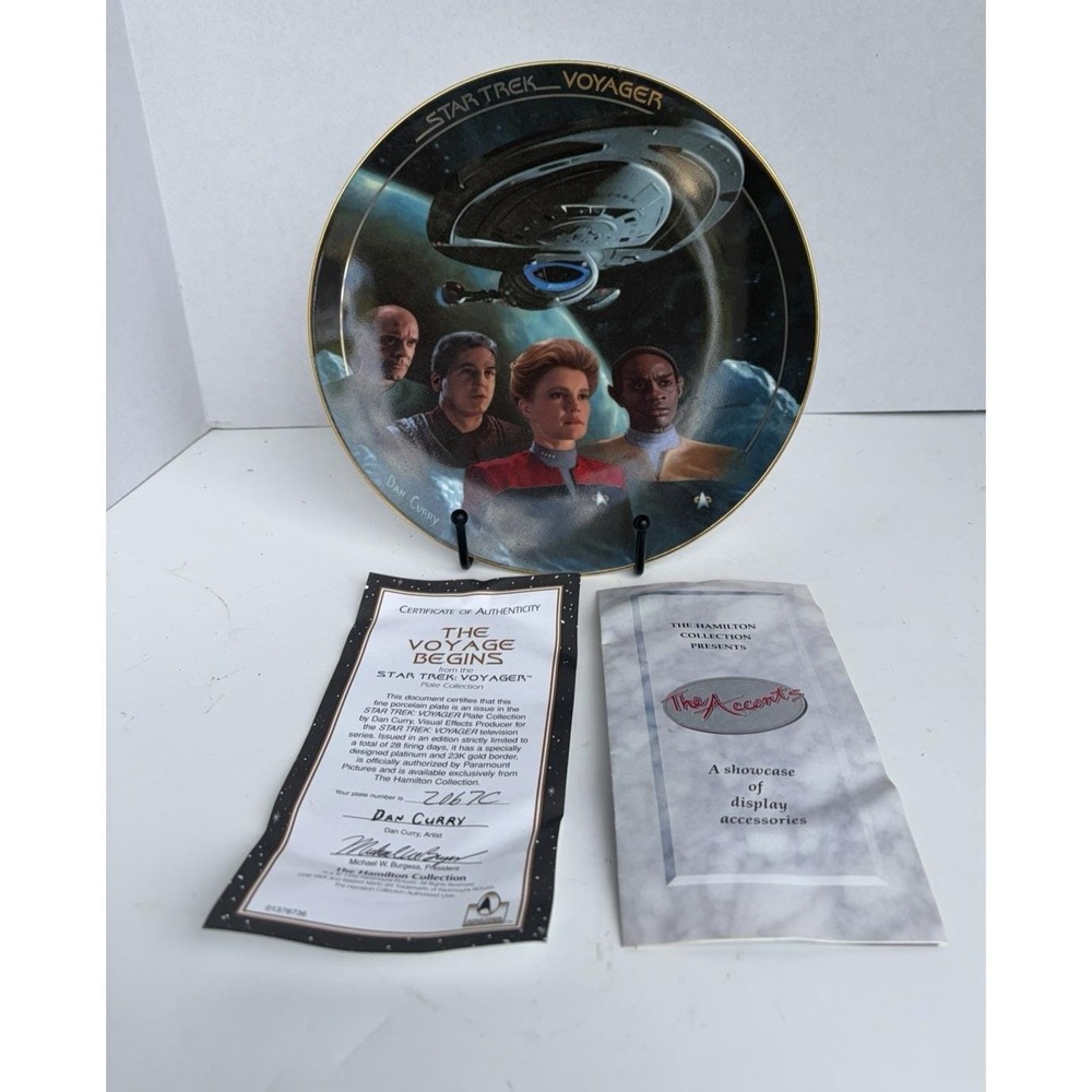 Vintage 1996 Star Trek "The Voyage Begins" Hamilton Plate #2067C COA
